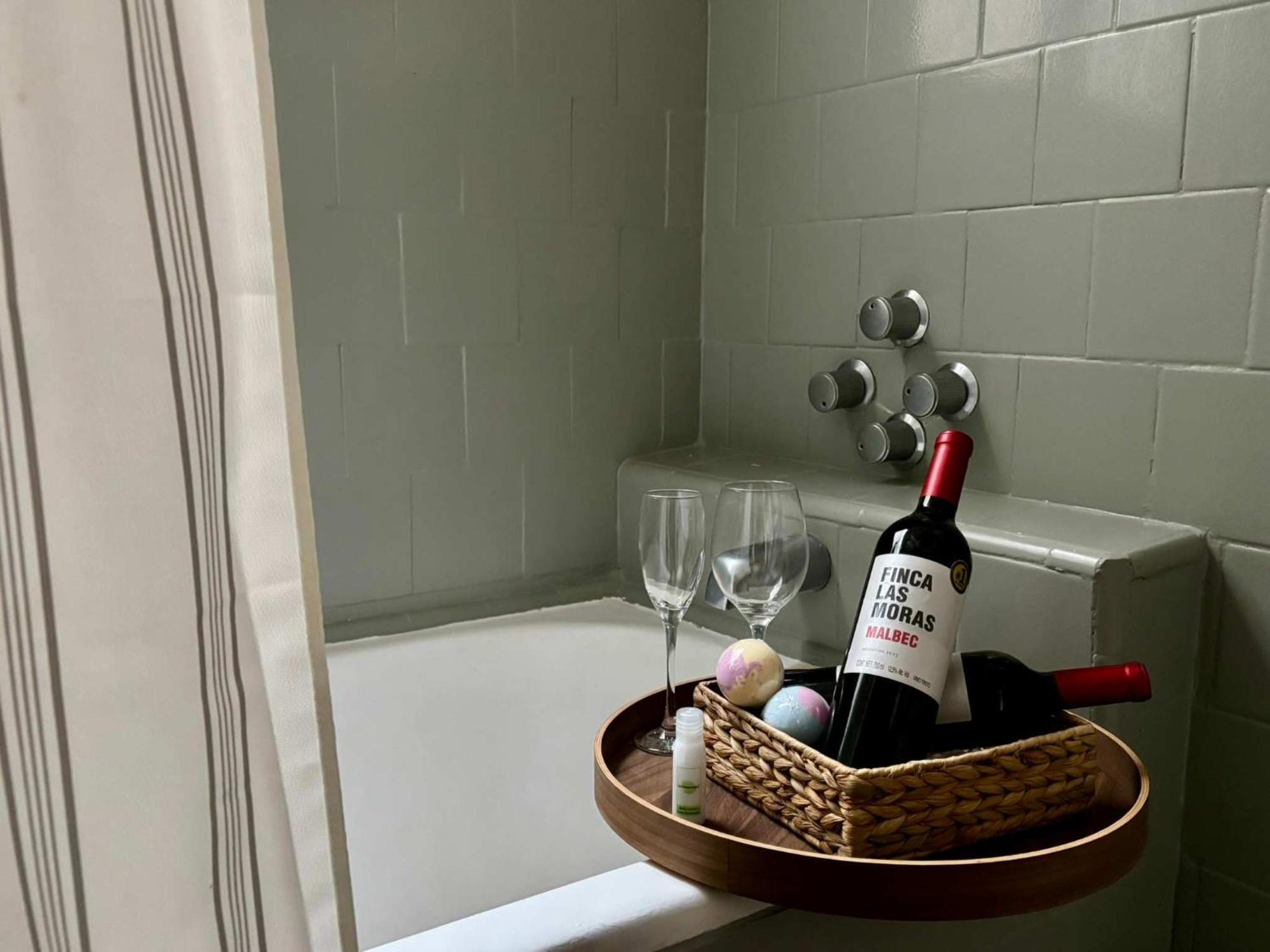 3 Bedroom And Condesa *
